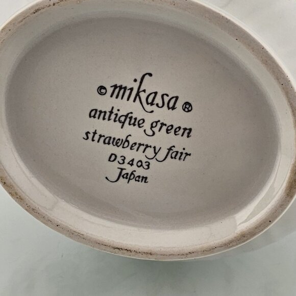 Mikasa Strawberry Fair Antique Green Creamer 3.5" berries & blossom vintage 1982 - Picture 8 of 10